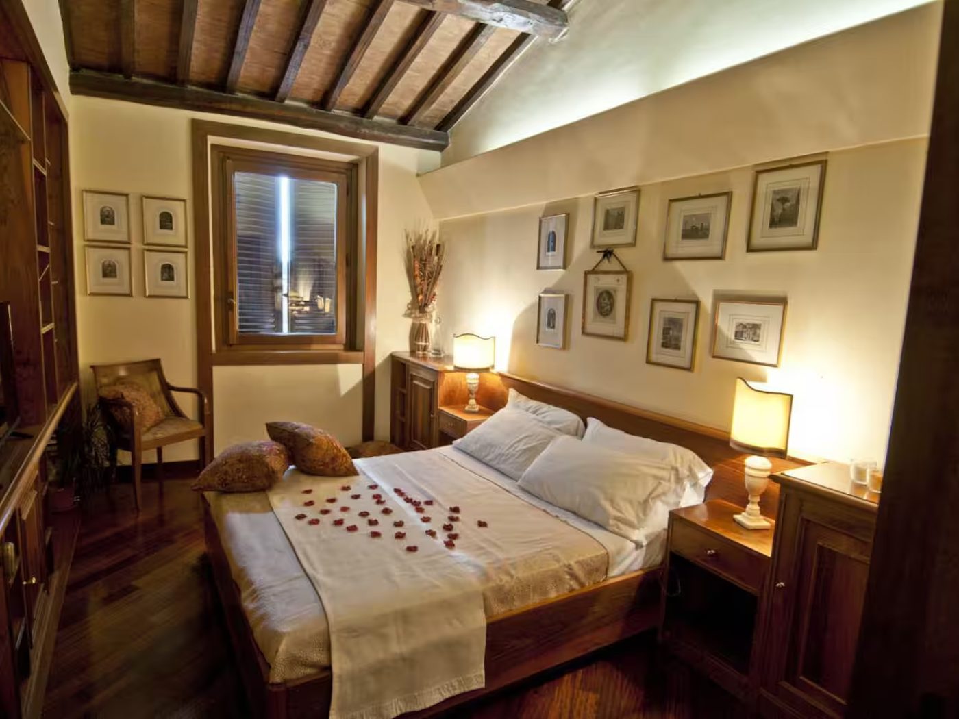Colosseo Luxury Suite — 10